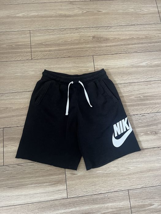 Шорти nike розмір м-л