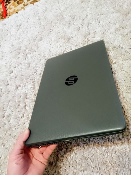 Ноутбук HP 2022 року/SSD диск/15,6дюйми/гарний стан,батарея гарна