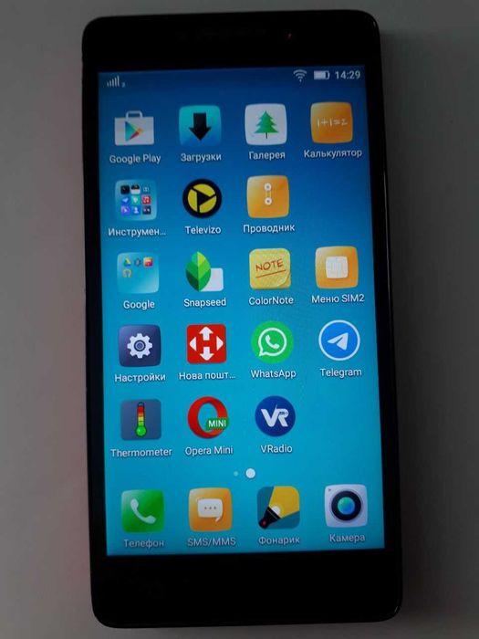 Lenovo A6010 Plus 2/16 4G  з нюансом.