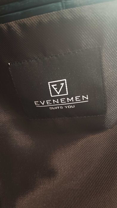 Garnitur Evenemen Wełna 100%– komplet 2-częściowy + pokrowiec