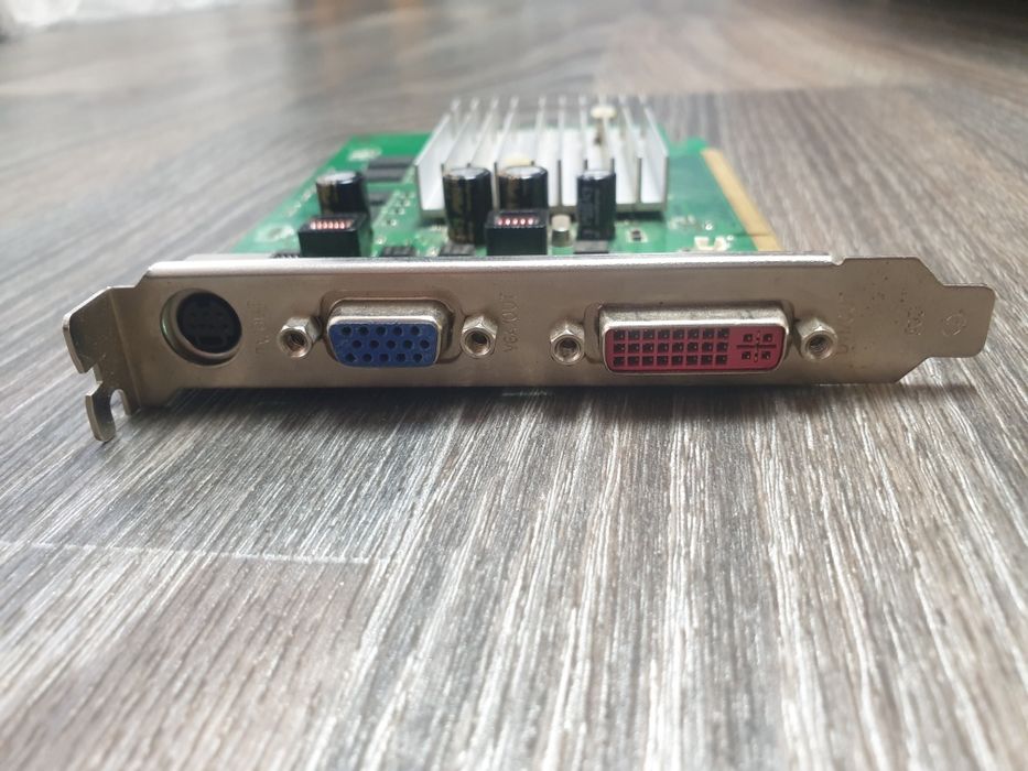 Nvidia 7300GT (видеокарта)