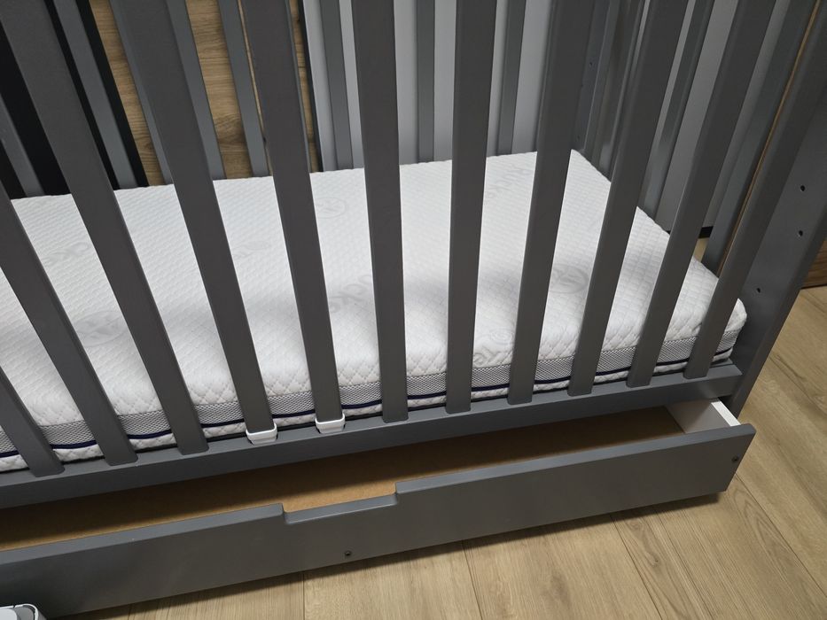 Łóżeczko dziecięce z materacem Rucken