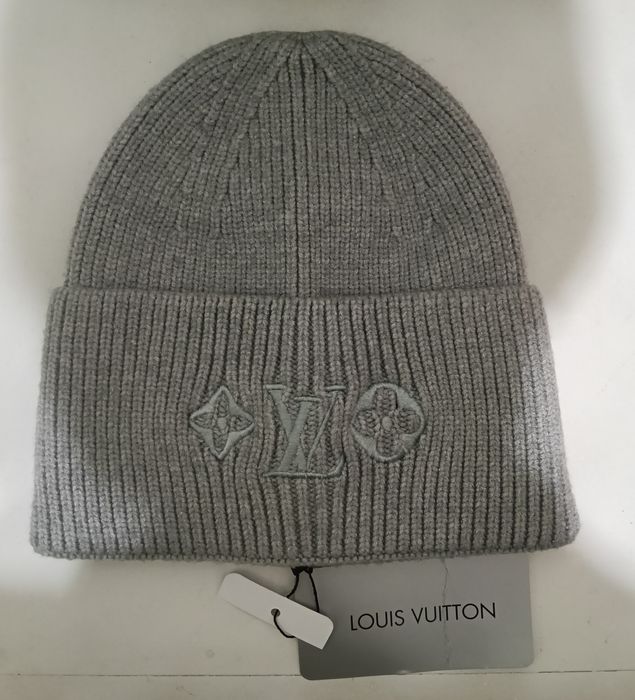 Шапка жіноча вовна Louise Vuitton LV
