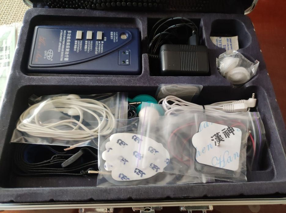 Прилад масажер побутовий