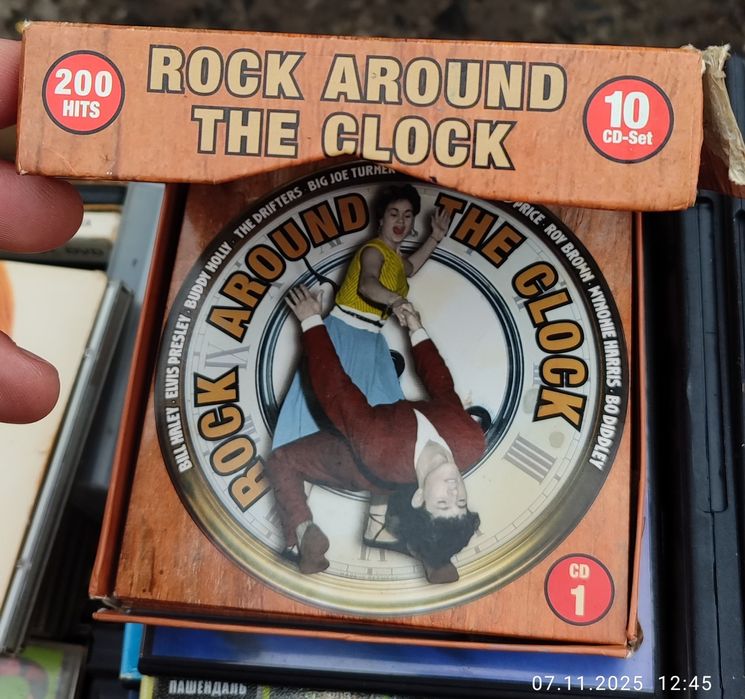 Касети на продаж