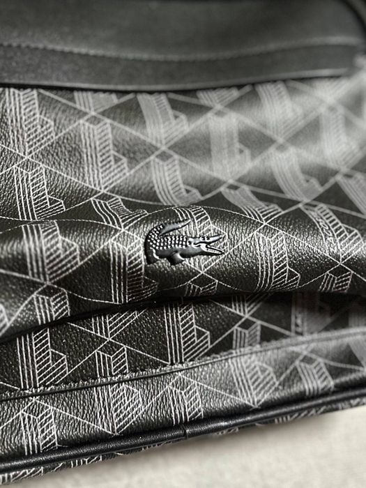 Рюкзак Lacoste.