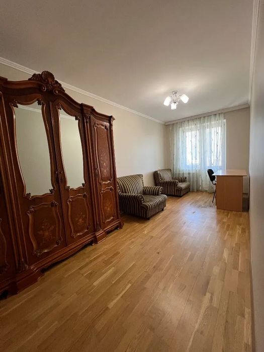 Продам квартиру жилмассив Перемога 5 проспект Героев Кодак Яхт клуб