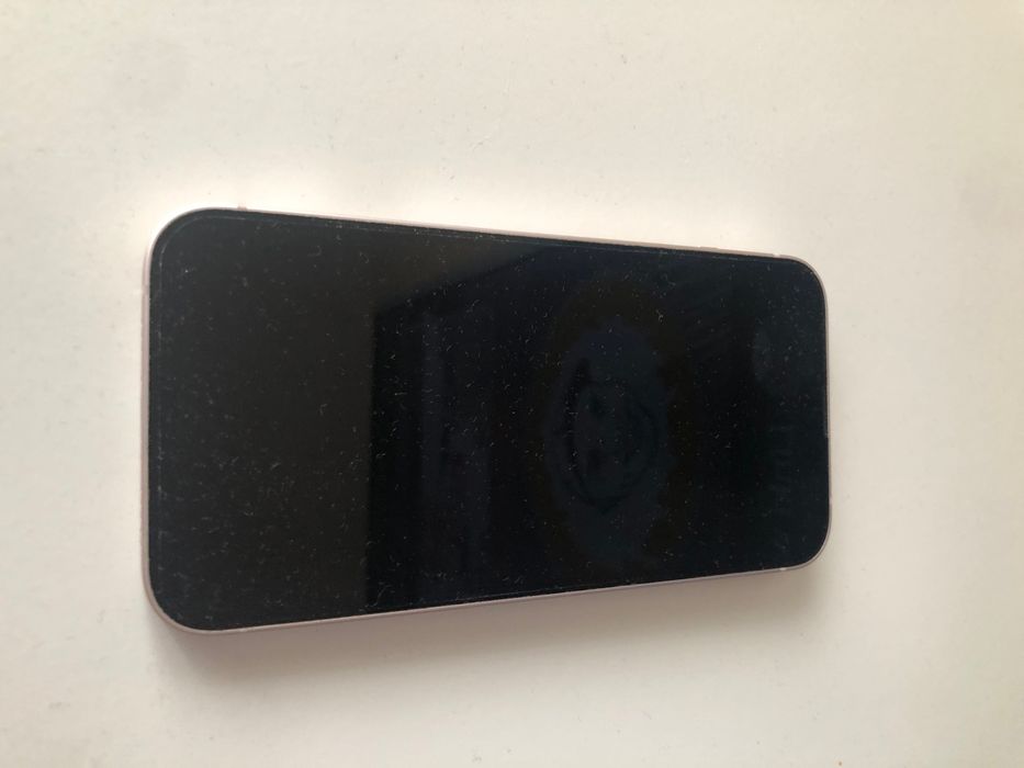 iPhone 13 różowy