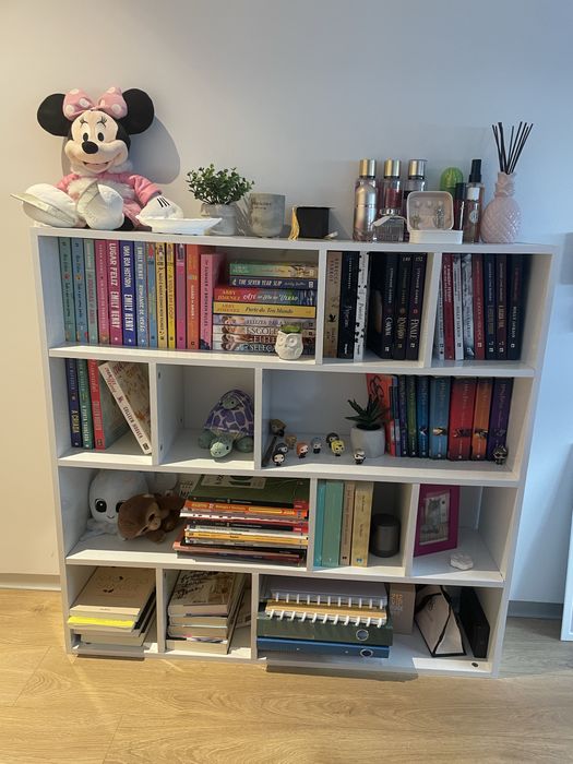 Estante branca quarto criança