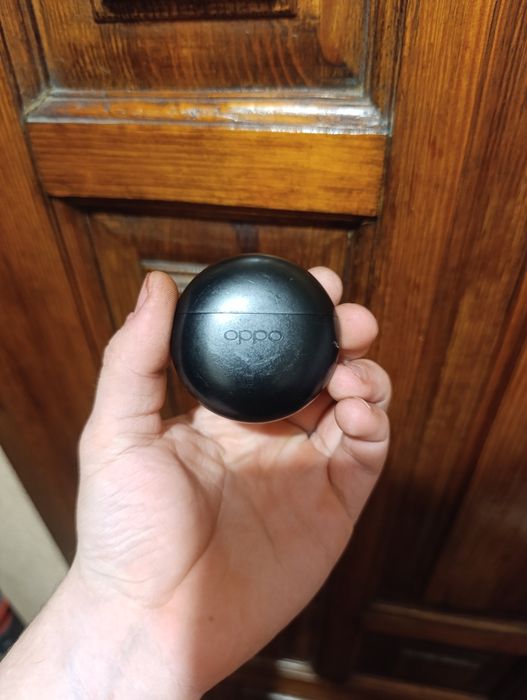 Продам наушники oppo enco Buds 2