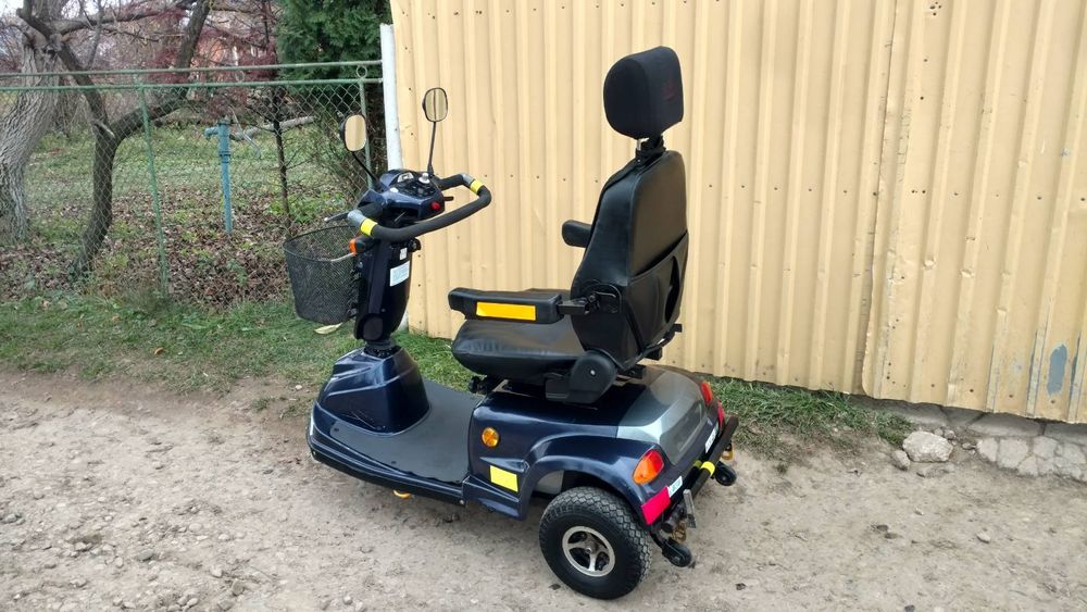 Продаю електроскутер для старших людей і інвалідів