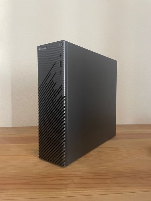PC Huawei MateStation S