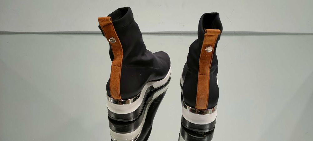 Botki KATI elastyczna cholewka, koturn  r.43/28cm NOWE!!!