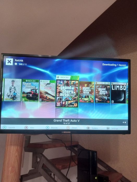 Продам Xbox 360 E