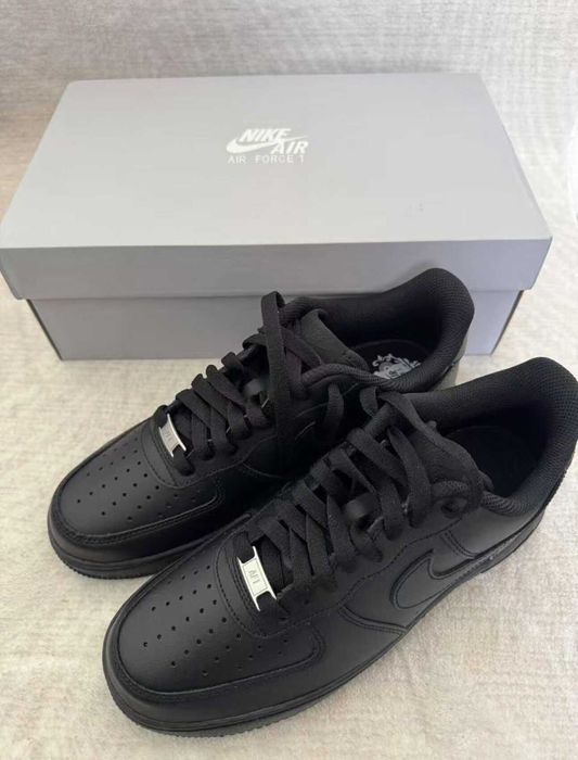 Buty sportowe Nike_Air_Force_1_Low_07_Black_Gum Rozmiar R.37.5