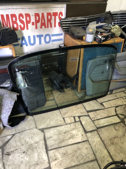 Vendo oculo traseiro para Mercedes W202, carro