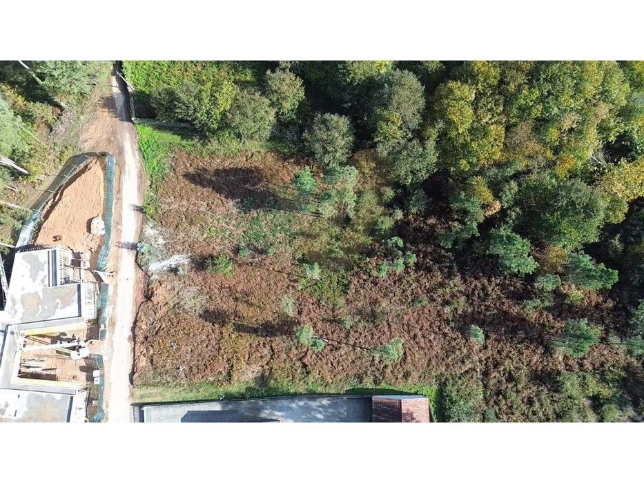 Terreno 847 m² - Rebordões Souto - Ponte de Lima