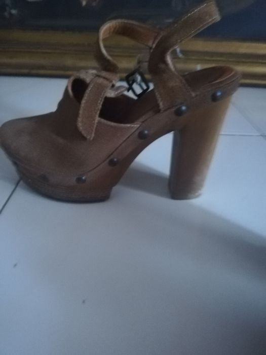 Sandalias de salto alto