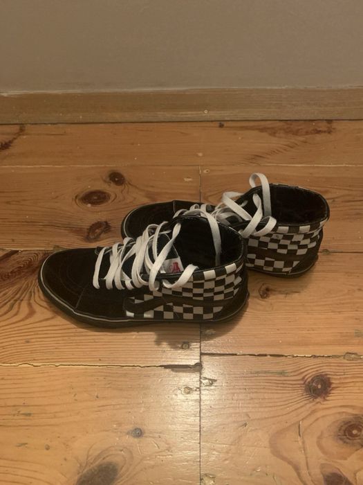 Продам кеди Vans