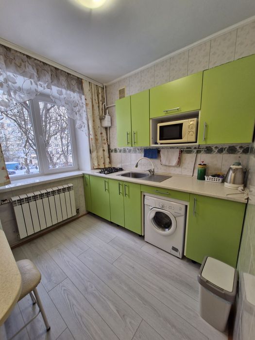 З 20.02.Бронюю.1 -но кімнатна Героїв Майдану 63 а