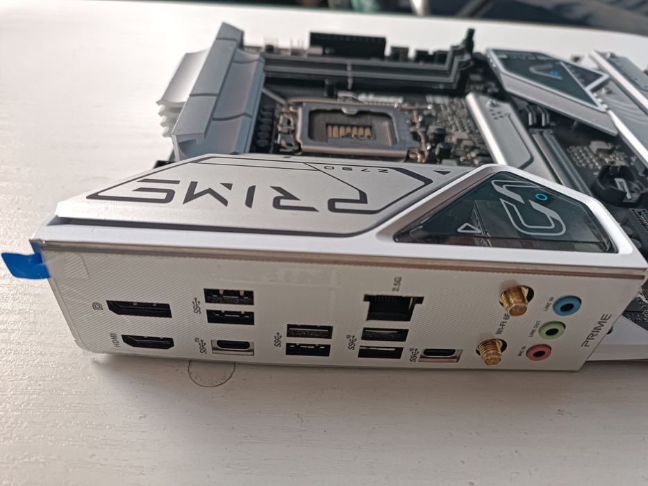 Материнська плата Asus Prime Z790-A WiFi погнуті ніжки сокет 1700