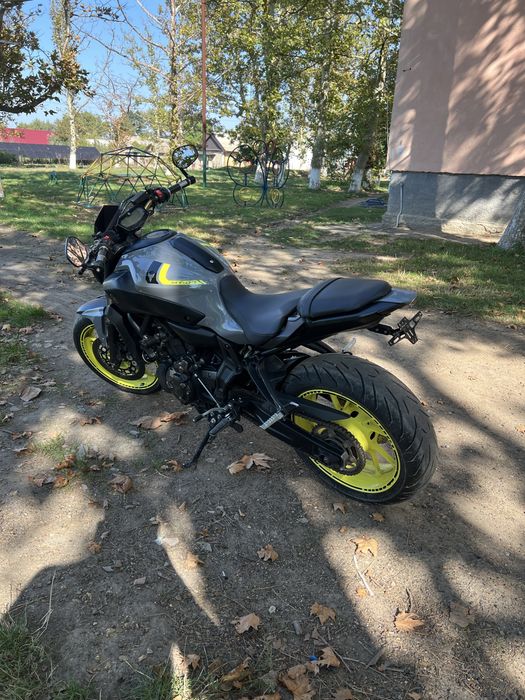 Yamaha mt-07 2016