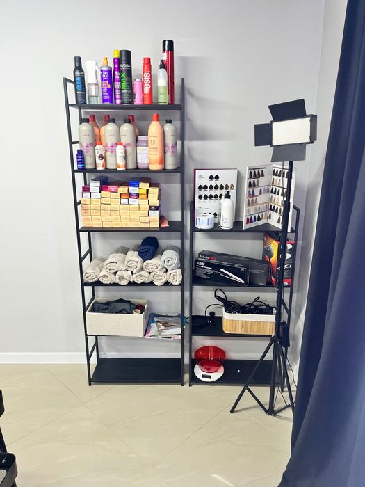 Фарби для волосся,фен,плойки ,рушник.