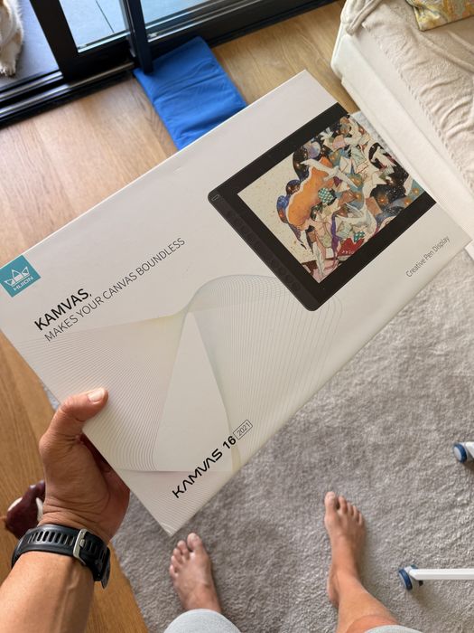 Huion Kamvas 16 2021 Tablet gráfico com ecrã, monitor de desenho totalmente laminado de 15,6 polegadas + luva