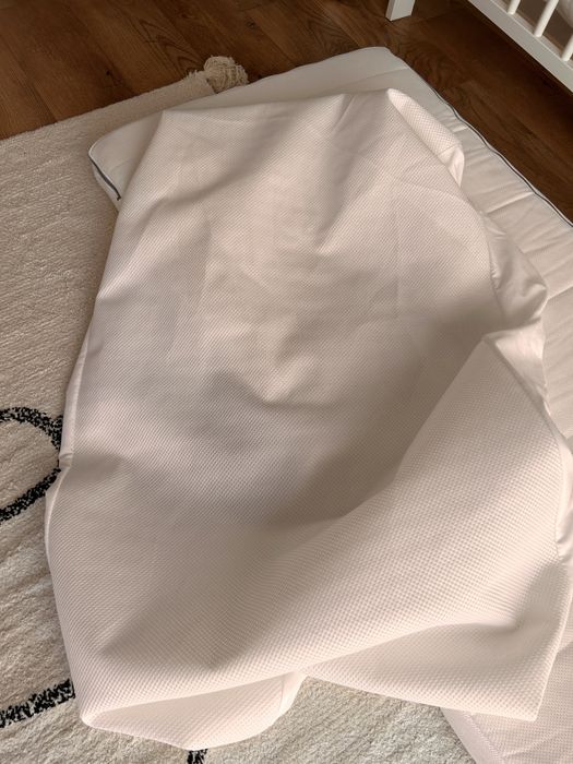 Łóżeczko dziecięce Ikea Guliliver z wyposażeniem