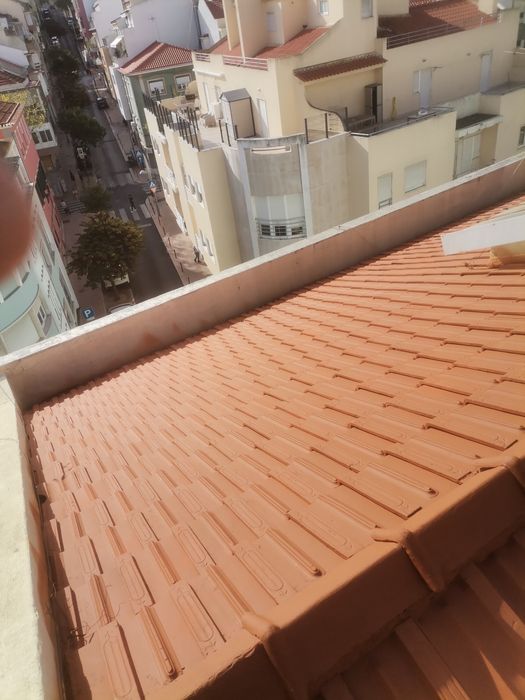 Lava e impermeabilização telhado