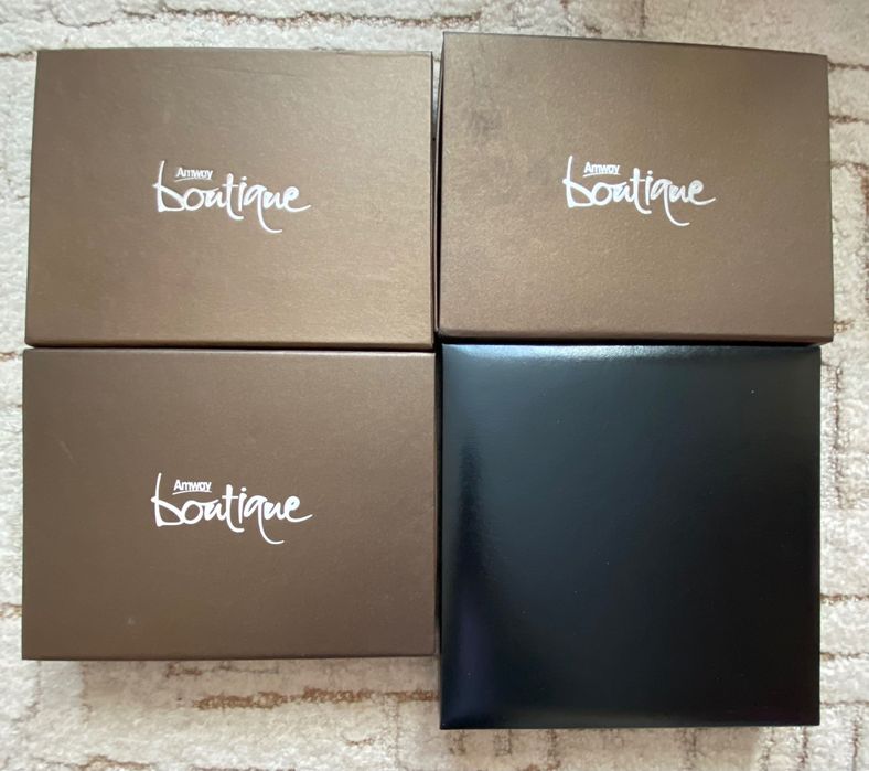 Бархатная коробка для украшений/коробочка для кольца