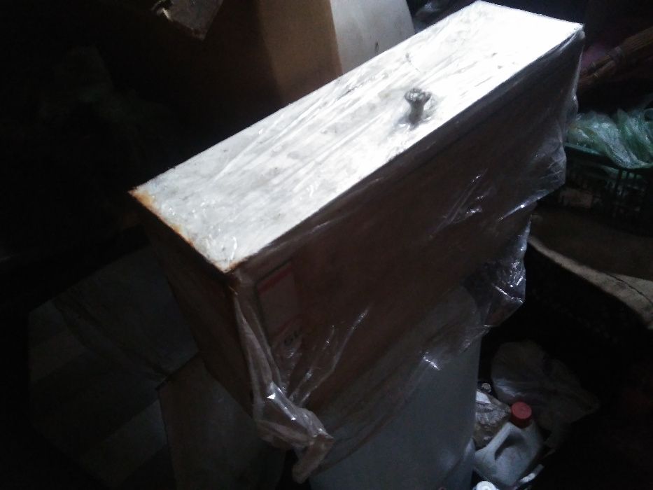 Ящик металлический 50*30*14см с креплением на стену