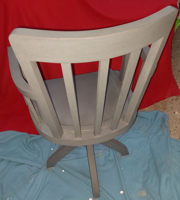 Cadeira de escritório rotativa antiga