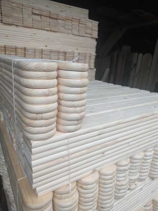 Sztachety drewniane świerkowe suche