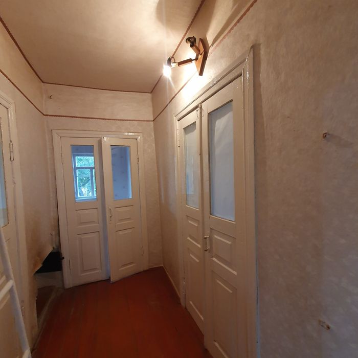 Продаж будинку . М.Тараща