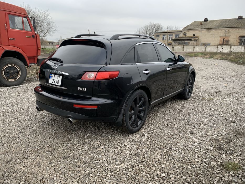 Продам хорошую Инфинити FX35