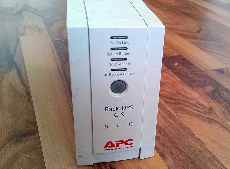 Источник бесперебойного питания APC Back-UPS CS 500 УПС ДБЖ б/у новый аккумулятор 9Ач