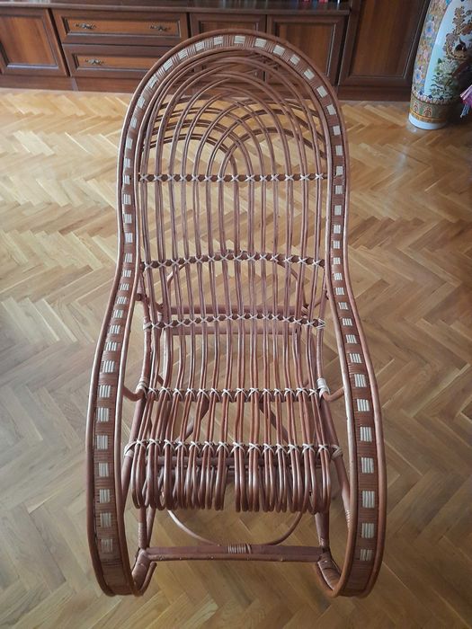 Fotel wiklinowy bujany - Możliwość wysyłki