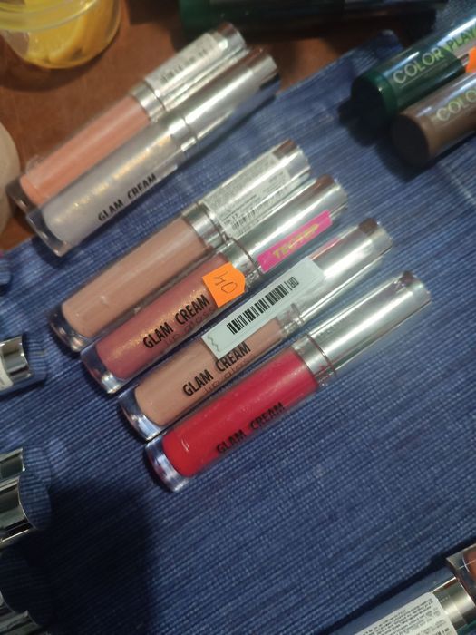 Продам новую косметику дешево