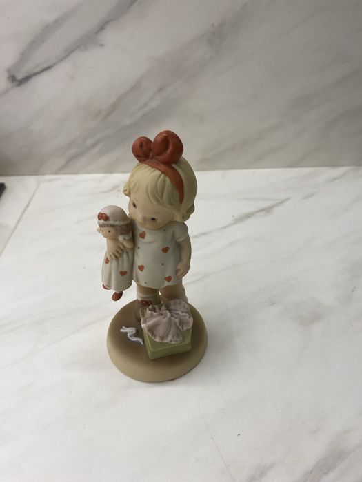 figurka ceramiczna