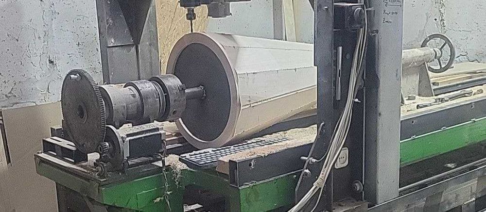 Власне виробництво виконуємо токарні роботи по обробці ДЕРЕВИНИ