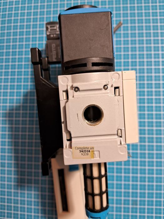 Система підготовки повітря Festo MS4-lfr-1/4 фільтр