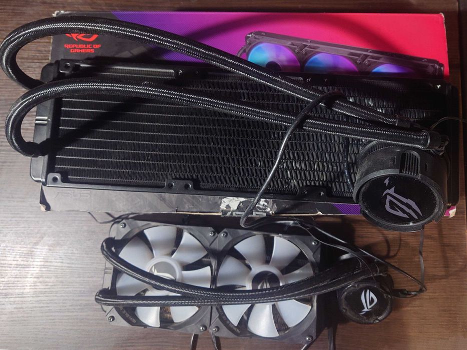 Рідинна система охолодження Asus ROG LC II 240 і III 360 ARGB