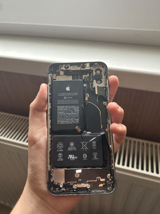 Продам корпус від iphone xs max