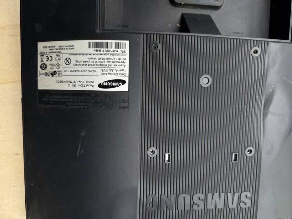 Монітор Samsung 720N