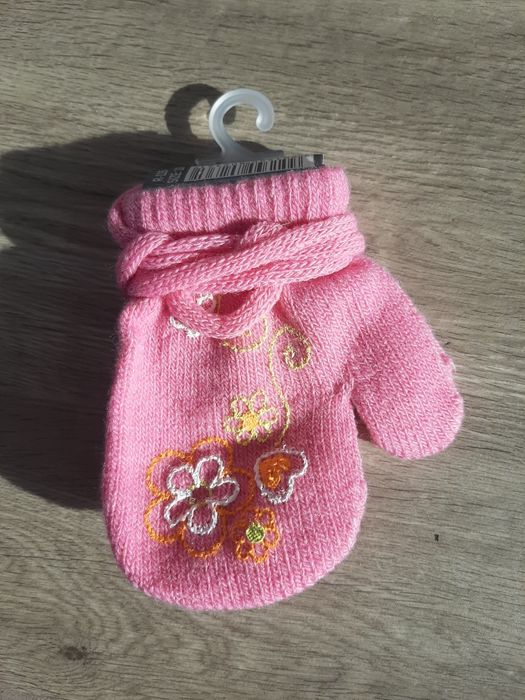Rękawiczki niemowlęce nowe