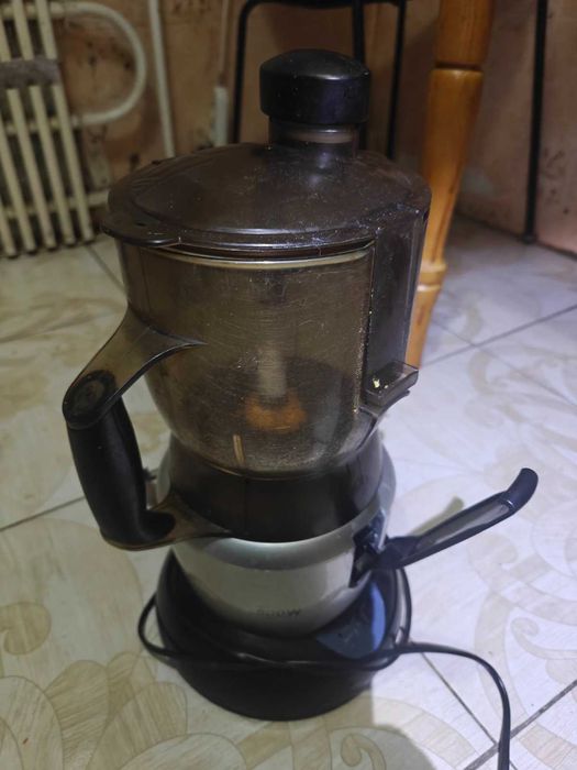 Кухонный комбайн марки VINIS EXPRESS.