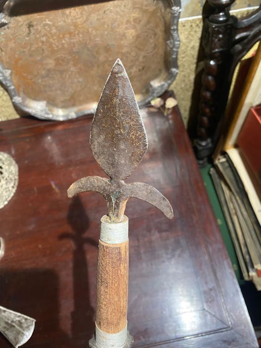 Lança Tribal  Chokwe Angola início do século XX 74 cm