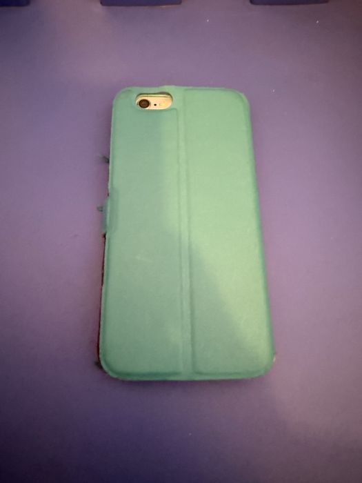 Iphone telefon z obudowa