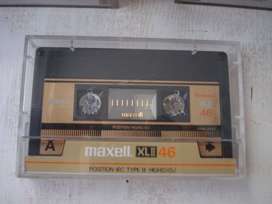 Колекція касет "Maxell" (золота серія, 30шт.)